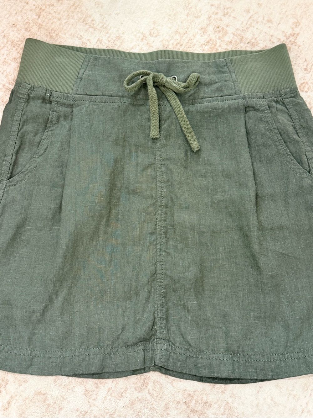 Athleta Seline Linen Mini Skirt Olive Green Drawstring Pockets Size 2 - Picture 2 of 10